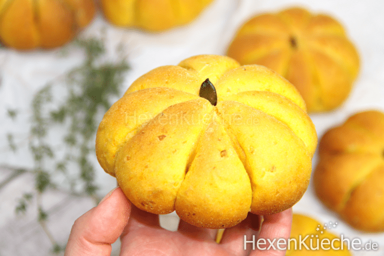 Kürbisbrötchen – super soft – Hexenküche.de